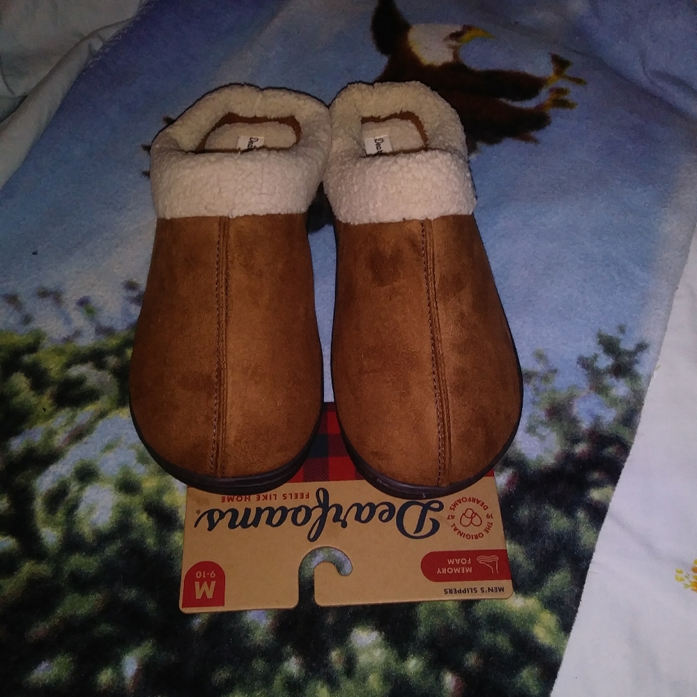 Dearfoam/Mens/slippers/(3) pair) $54/$18 ea.